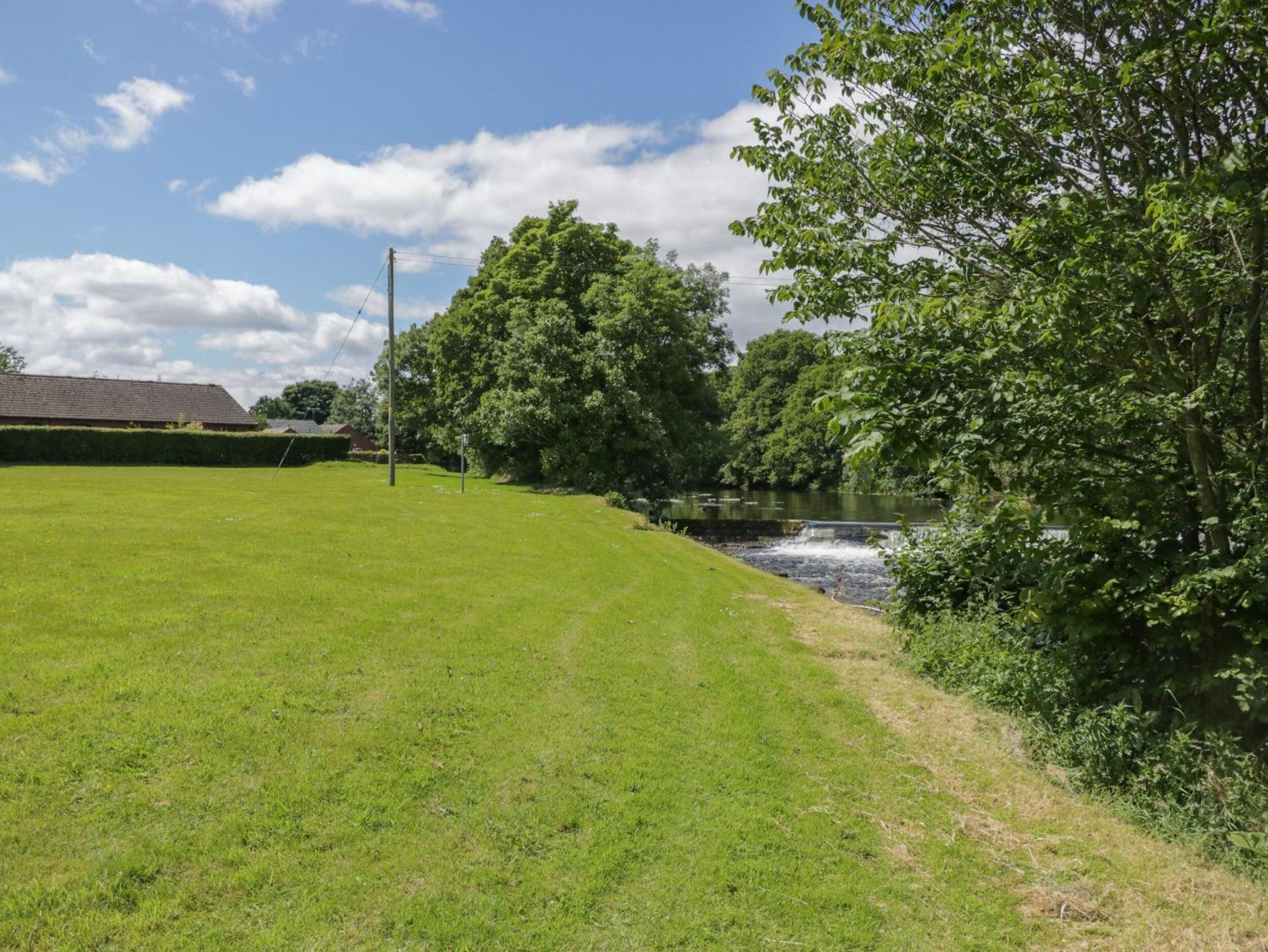 1 Eamont Park Villa Penrith Exterior photo