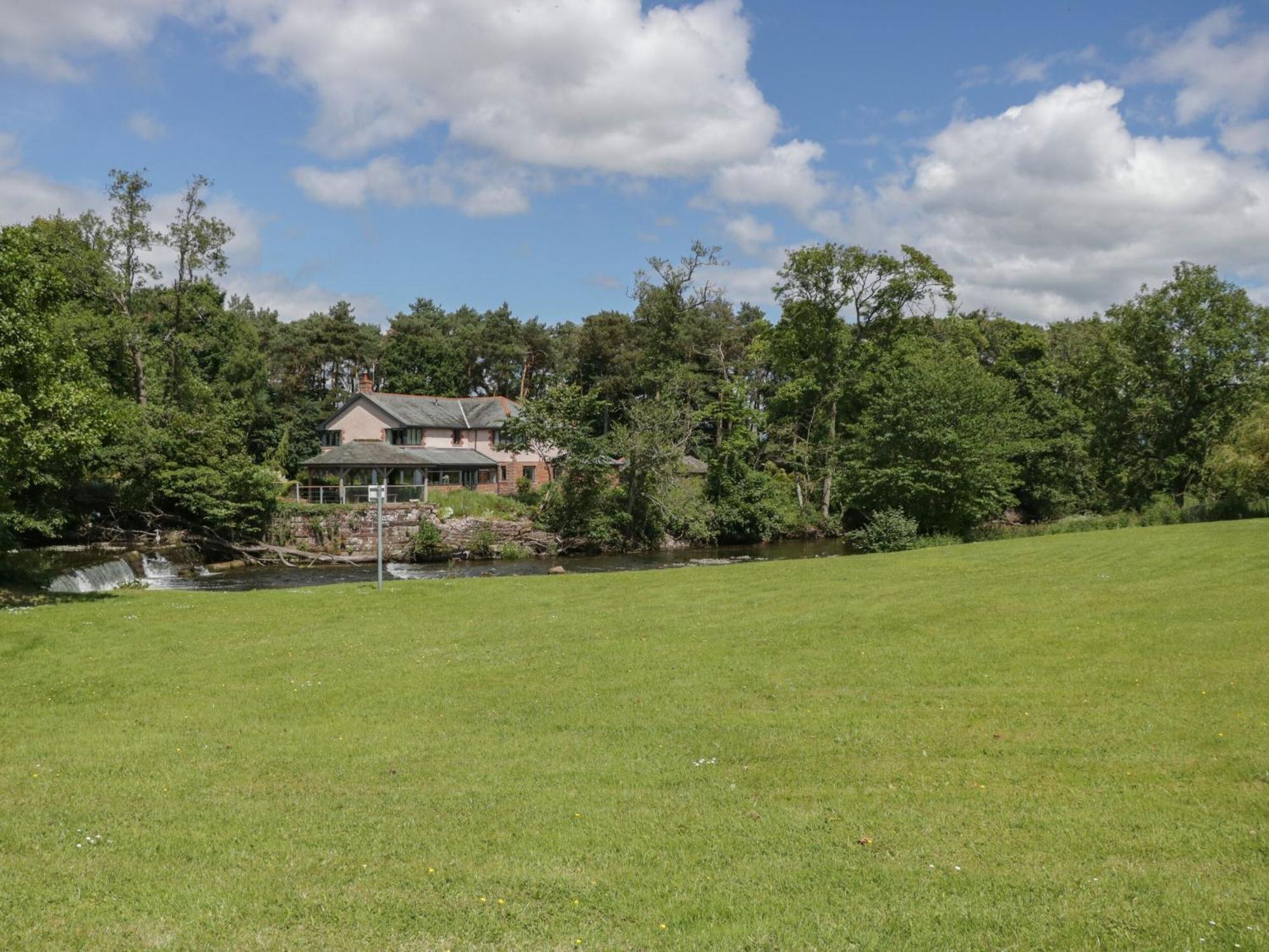 1 Eamont Park Villa Penrith Exterior photo